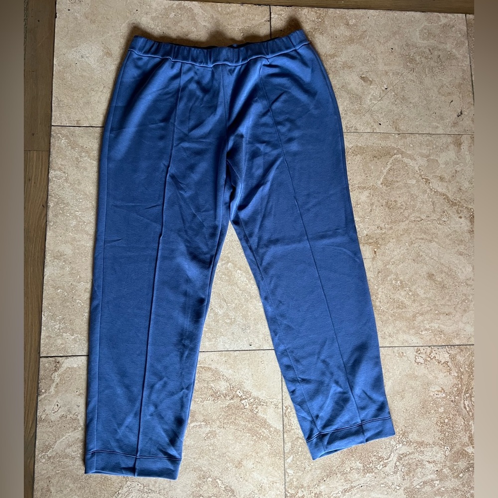 Club Monaco sweatpants, size Medium, SUPER SOFT
